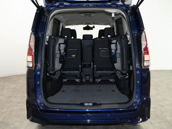 Nissan Serena V (C27) с пробегом 2016 года, цена 1 675 000 рублей, 170500 км, минивэн, Автокод Объявления