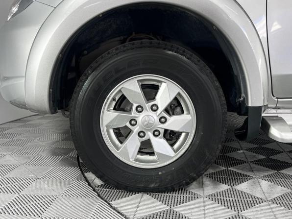 Mitsubishi L200 V с пробегом 2017 года, цена 2 499 000 рублей, 53287 км, offers.body_type.unknown, Автокод Объявления