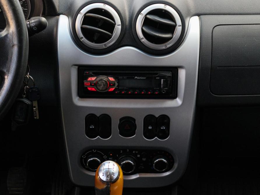Renault Sandero I Москва  - изображение 11