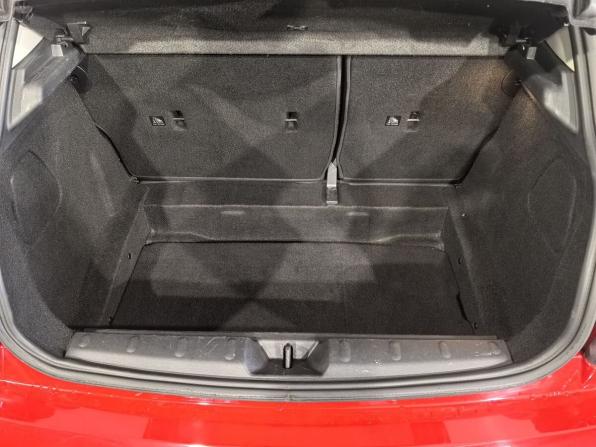 Mini Hatch III (F55/F56) Рестайлинг с пробегом 2019 года, цена 1 500 000 рублей, 150950 км, хэтчбек, Автокод Объявления