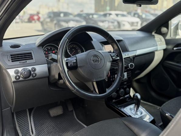 Opel Astra H Рестайлинг с пробегом 2010 года, цена 470 000 рублей, 203215 км, хэтчбек, Автокод Объявления