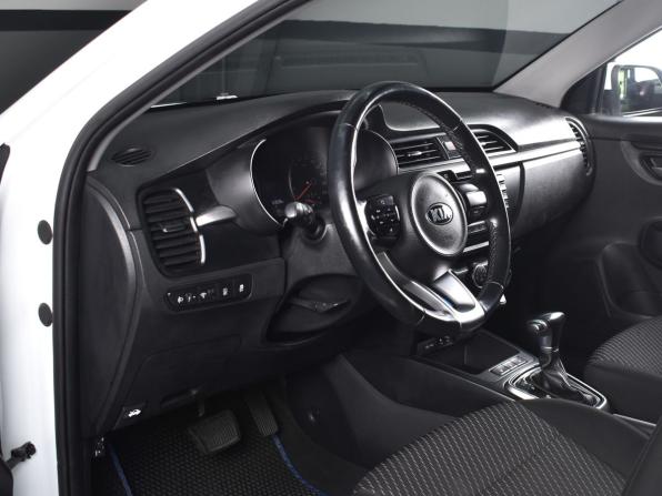 Kia Rio IV с пробегом 2018 года, цена 1 099 999 рублей, 163027 км, хэтчбек, Автокод Объявления