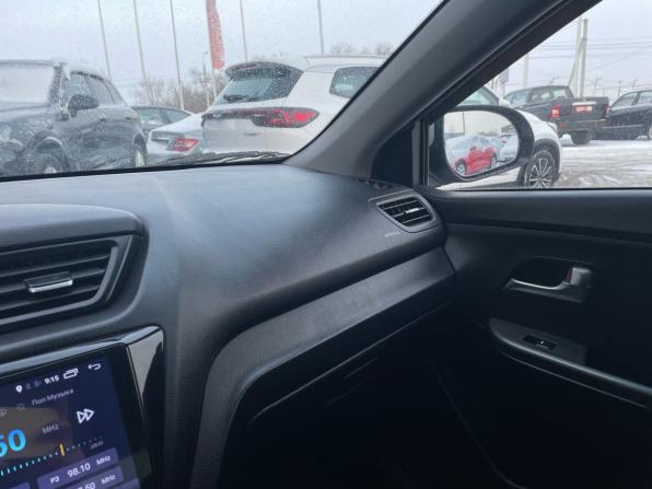 Kia Rio III Рестайлинг с пробегом 2015 года, цена 769 000 рублей, 145700 км, седан, Автокод Объявления