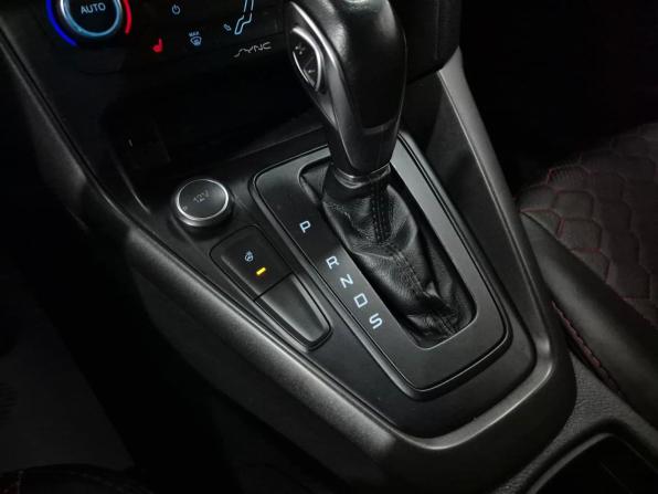 Ford Focus III Рестайлинг с пробегом 2016 года, цена 970 000 рублей, 185290 км, седан, Автокод Объявления