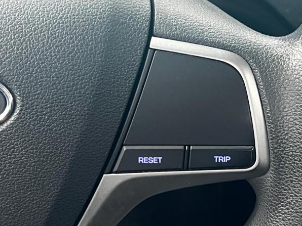 Hyundai Solaris II с пробегом 2018 года, цена 1 420 000 рублей, 66000 км, седан, Автокод Объявления