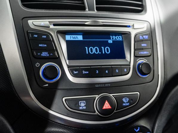 Hyundai Solaris I Рестайлинг с пробегом 2015 года, цена 980 500 рублей, 147146 км, седан, Автокод Объявления