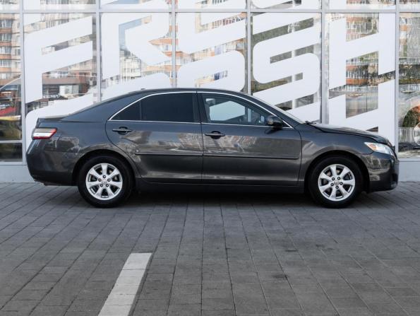 Toyota Camry VI (XV40) Рестайлинг с пробегом 2010 года, цена 843 000 рублей, 329368 км, седан, Автокод Объявления
