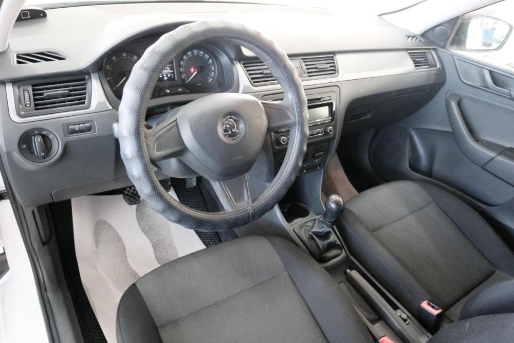 Skoda Rapid I Омск  - изображение 12