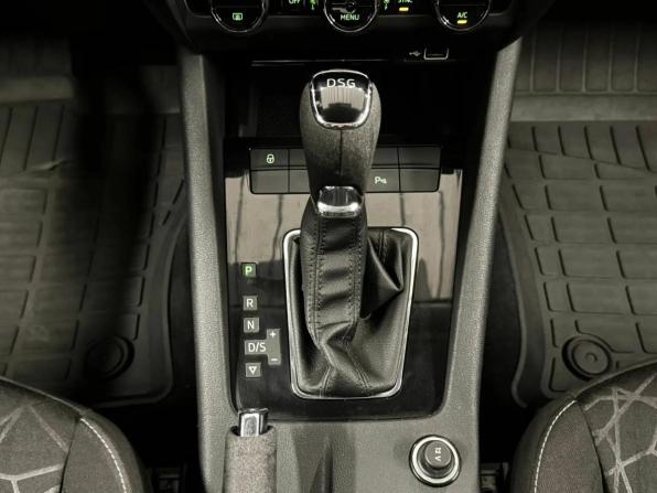 Skoda Octavia III (A7) Рестайлинг с пробегом 2019 года, цена 1 851 000 рублей, 110999 км, лифтбек, Автокод Объявления
