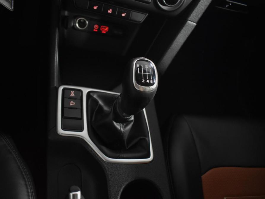 Kia Sportage IV Санкт-Петербург  - изображение 17