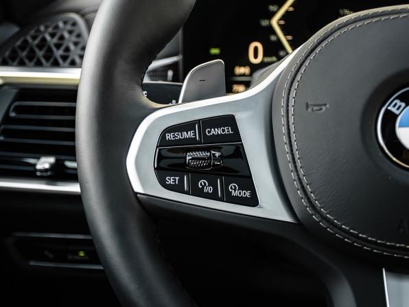 BMW X7 I (G07) Рестайлинг с пробегом 2025 года, цена 19 000 000 рублей, 858 км, внедорожник, Автокод Объявления