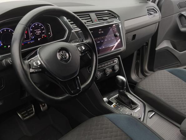 Volkswagen Tiguan II с пробегом 2019 года, цена 2 512 000 рублей, 98494 км, внедорожник, Автокод Объявления
