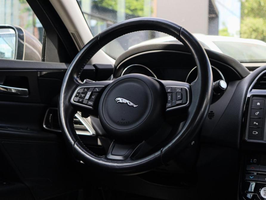 Jaguar XE I Москва  - изображение 12