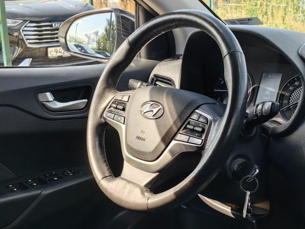 Hyundai Solaris II Рестайлинг с пробегом 2021 года, цена 1 169 000 рублей, 183000 км, седан, Автокод Объявления
