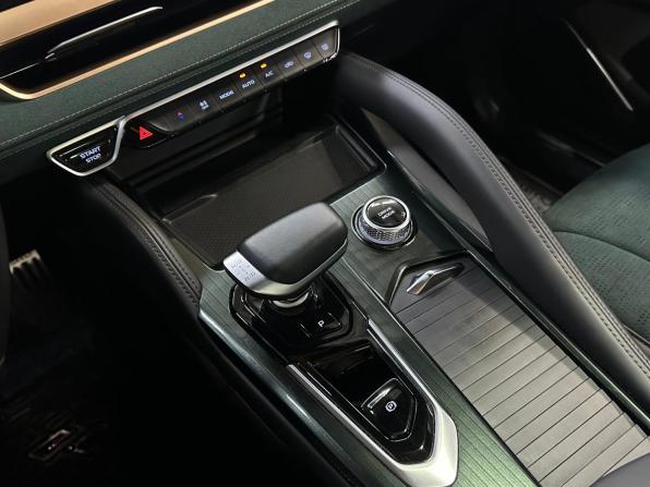 Geely Monjaro I с пробегом 2024 года, цена 3 250 000 рублей, 31000 км, внедорожник, Автокод Объявления