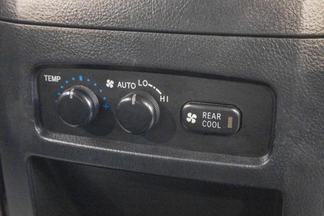Toyota Land Cruiser Prado 120 Series Рестайлинг с пробегом 2007 года, цена 2 249 000 рублей, 320000 км, внедорожник, Автокод Объявления