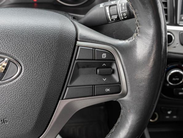 Hyundai Solaris II с пробегом 2018 года, цена 1 429 009 рублей, 87672 км, седан, Автокод Объявления