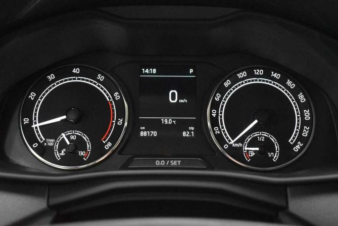 Skoda Rapid II с пробегом 2022 года, цена 1 495 000 рублей, 88170 км, лифтбек, Автокод Объявления