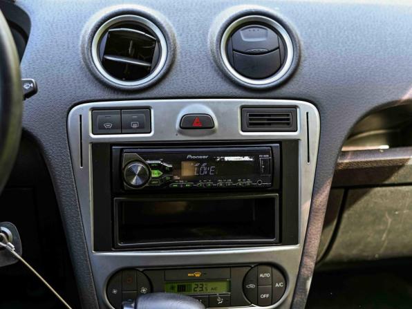 Ford Fusion I Рестайлинг с пробегом 2011 года, цена 604 000 рублей, 163414 км, хэтчбек, Автокод Объявления