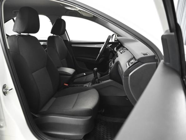Skoda Octavia III (A7) с пробегом 2015 года, цена 1 239 000 рублей, 135143 км, лифтбек, Автокод Объявления
