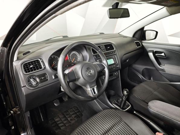 Volkswagen Polo V с пробегом 2014 года, цена 675 000 рублей, 206890 км, седан, Автокод Объявления