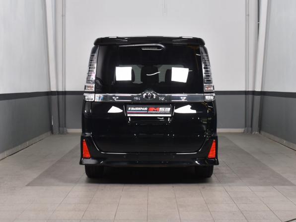 Toyota Voxy III (R80) Рестайлинг с пробегом 2019 года, цена 2 390 995 рублей, 80969 км, минивэн, Автокод Объявления
