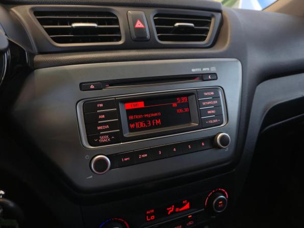 Kia Rio III Рестайлинг с пробегом 2016 года, цена 1 090 000 рублей, 167000 км, хэтчбек, Автокод Объявления