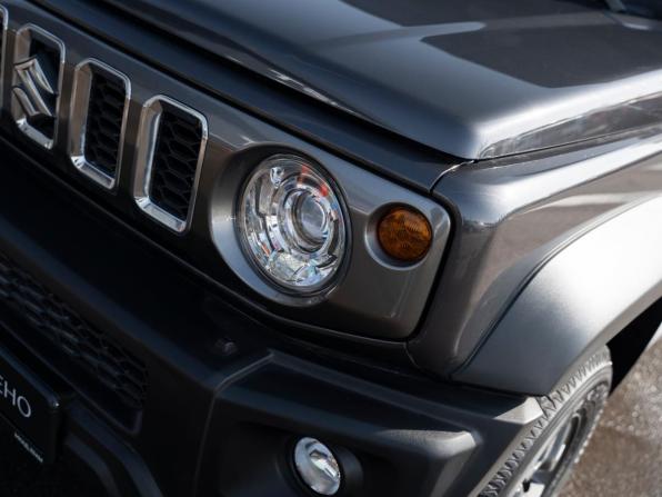 Suzuki Jimny IV с пробегом 2025 года, цена 3 950 000 рублей, 12 км, внедорожник, Автокод Объявления