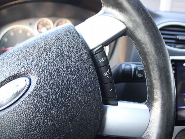 Ford Focus II с пробегом 2005 года, цена 379 000 рублей, 295106 км, седан, Автокод Объявления