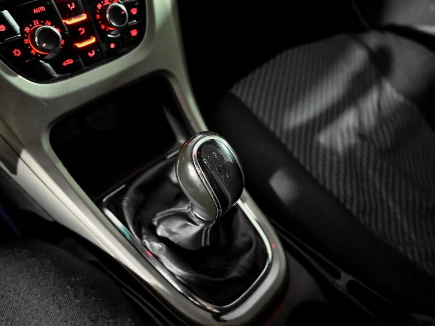 Opel Astra J Екатеринбург  - изображение 9
