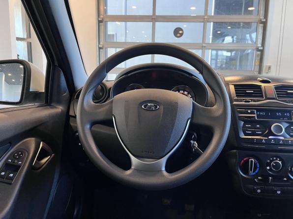 Lada (ВАЗ) Granta I Рестайлинг с пробегом 2023 года, цена 800 000 рублей, 24324 км, седан, Автокод Объявления