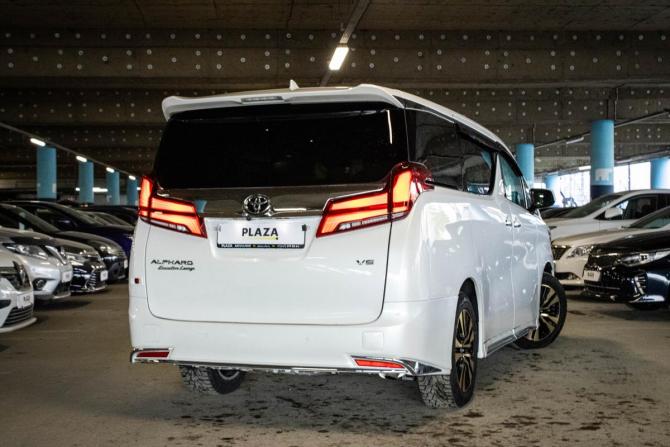 Toyota Alphard III Рестайлинг с пробегом 2019 года, цена 4 699 000 рублей, 128140 км, минивэн, Автокод Объявления