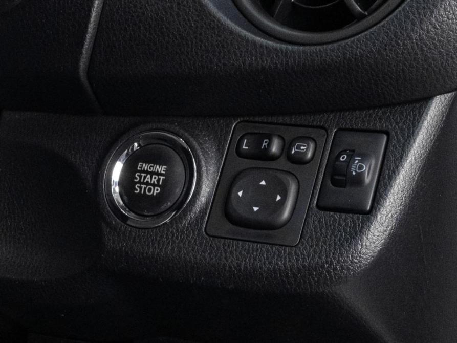 Toyota Vitz III (XP130) Рестайлинг 2 Тюмень  - изображение 18