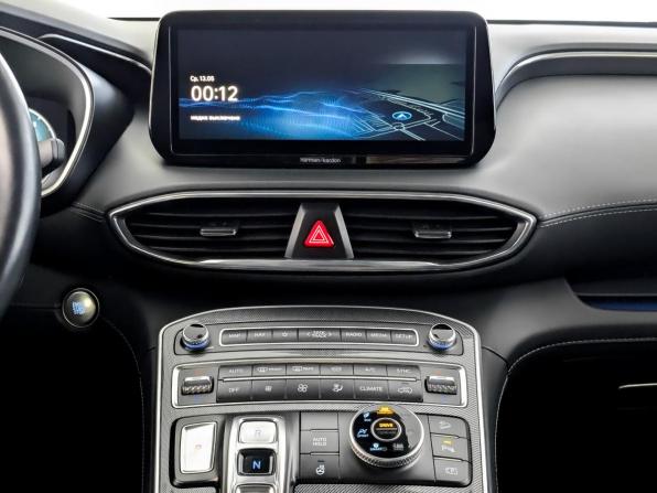 Hyundai Santa Fe IV Рестайлинг с пробегом 2022 года, цена 4 355 000 рублей, 43861 км, внедорожник, Автокод Объявления