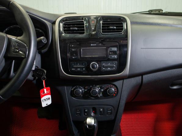 Renault Logan II с пробегом 2018 года, цена 730 000 рублей, 174779 км, седан, Автокод Объявления