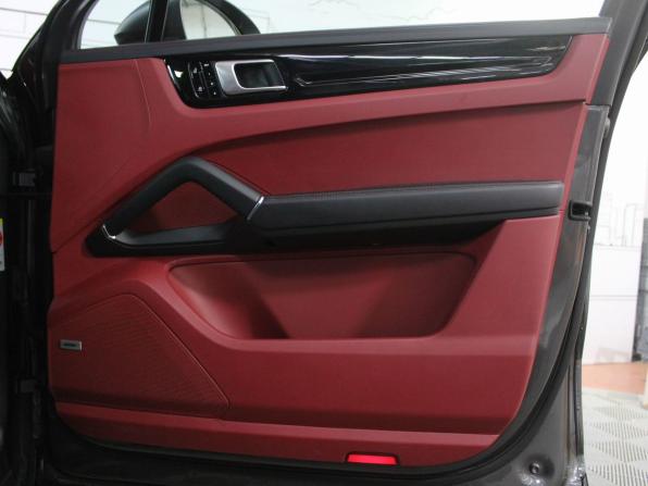 Porsche Cayenne III с пробегом 2021 года, цена 7 050 000 рублей, 120000 км, внедорожник, Автокод Объявления