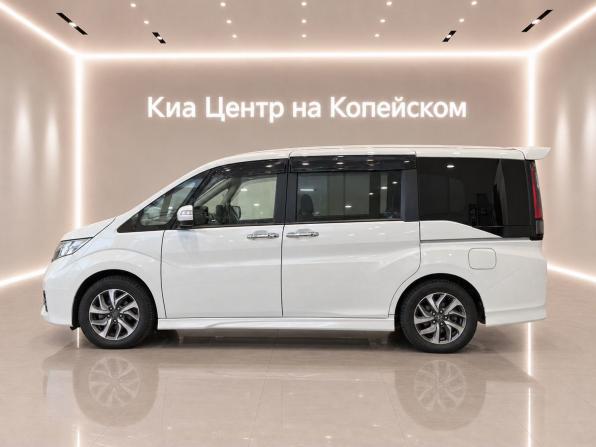 Honda Stepwgn V с пробегом 2016 года, цена 1 849 900 рублей, 145000 км, минивэн, Автокод Объявления