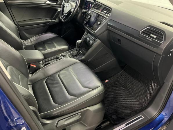 Volkswagen Tiguan II с пробегом 2018 года, цена 2 350 000 рублей, 117000 км, внедорожник, Автокод Объявления