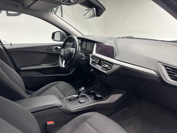 BMW 1 серии III (F40) с пробегом 2019 года, цена 1 938 000 рублей, 131424 км, хэтчбек, Автокод Объявления