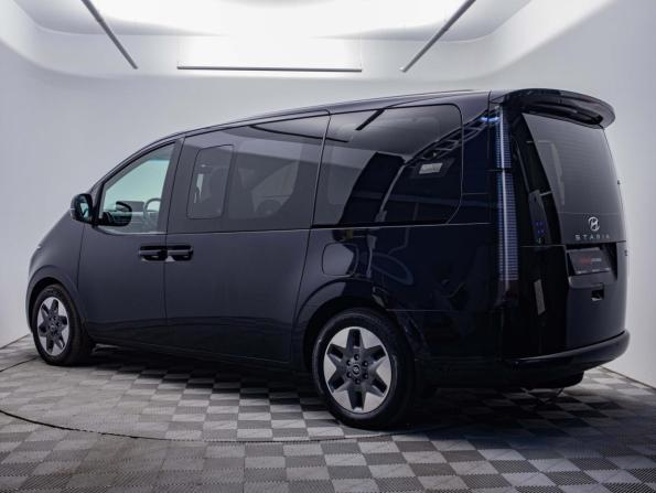 Hyundai Staria I с пробегом 2021 года, цена 5 408 000 рублей, 73232 км, минивэн, Автокод Объявления