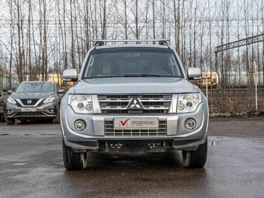 Mitsubishi Pajero IV Рестайлинг 1 Санкт-Петербург  - изображение 3