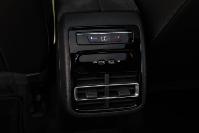 Volkswagen Tiguan III (China Market) с пробегом 2024 года, цена 4 590 000 рублей, 15995 км, внедорожник, Автокод Объявления