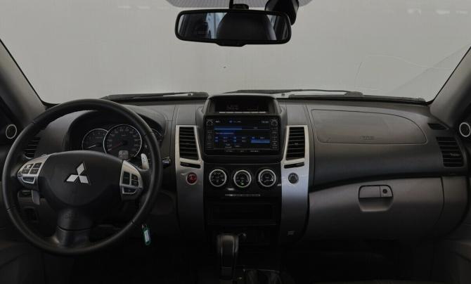 Mitsubishi Pajero Sport II Рестайлинг с пробегом 2014 года, цена 1 690 000 рублей, 204572 км, внедорожник, Автокод Объявления