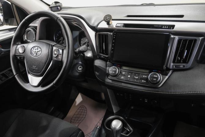 Toyota RAV4 IV (XA40) Рестайлинг с пробегом 2016 года, цена 2 259 000 рублей, 131000 км, внедорожник, Автокод Объявления