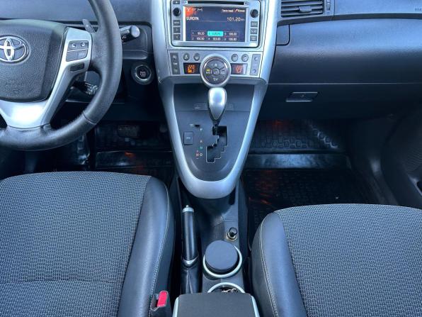 Toyota Verso I с пробегом 2012 года, цена 1 160 000 рублей, 163413 км, компактвэн, Автокод Объявления