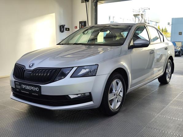 Skoda Octavia III (A7) Рестайлинг с пробегом 2017 года, цена 1 590 000 рублей, 224125 км, лифтбек, Автокод Объявления