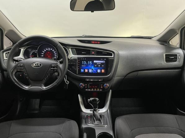 Kia Ceed II Рестайлинг с пробегом 2017 года, цена 1 260 000 рублей, 153194 км, хэтчбек, Автокод Объявления