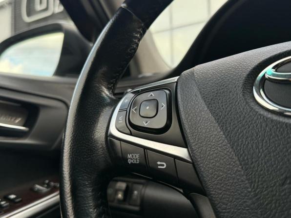 Toyota Camry VII (XV50) Рестайлинг 2 с пробегом 2017 года, цена 2 350 000 рублей, 215006 км, седан, Автокод Объявления