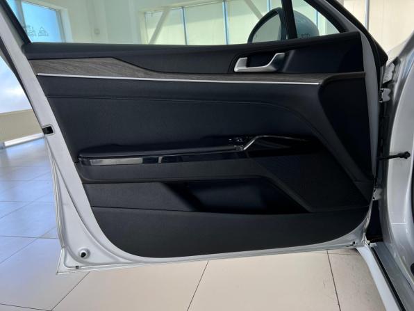 Kia K5 III с пробегом 2020 года, цена 2 490 000 рублей, 144500 км, седан, Автокод Объявления