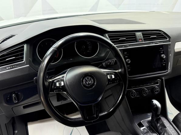 Volkswagen Tiguan II с пробегом 2020 года, цена 2 390 000 рублей, 111189 км, внедорожник, Автокод Объявления